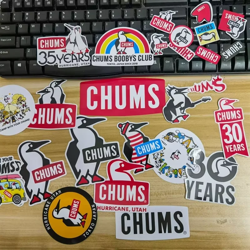 10 szt. Hurtowe Naklejki Winylowe Błyszczące Kemping Outdoor Marka Logo Pegatinas Wodoodporne na Samochód Przechowywanie Walizka Rower