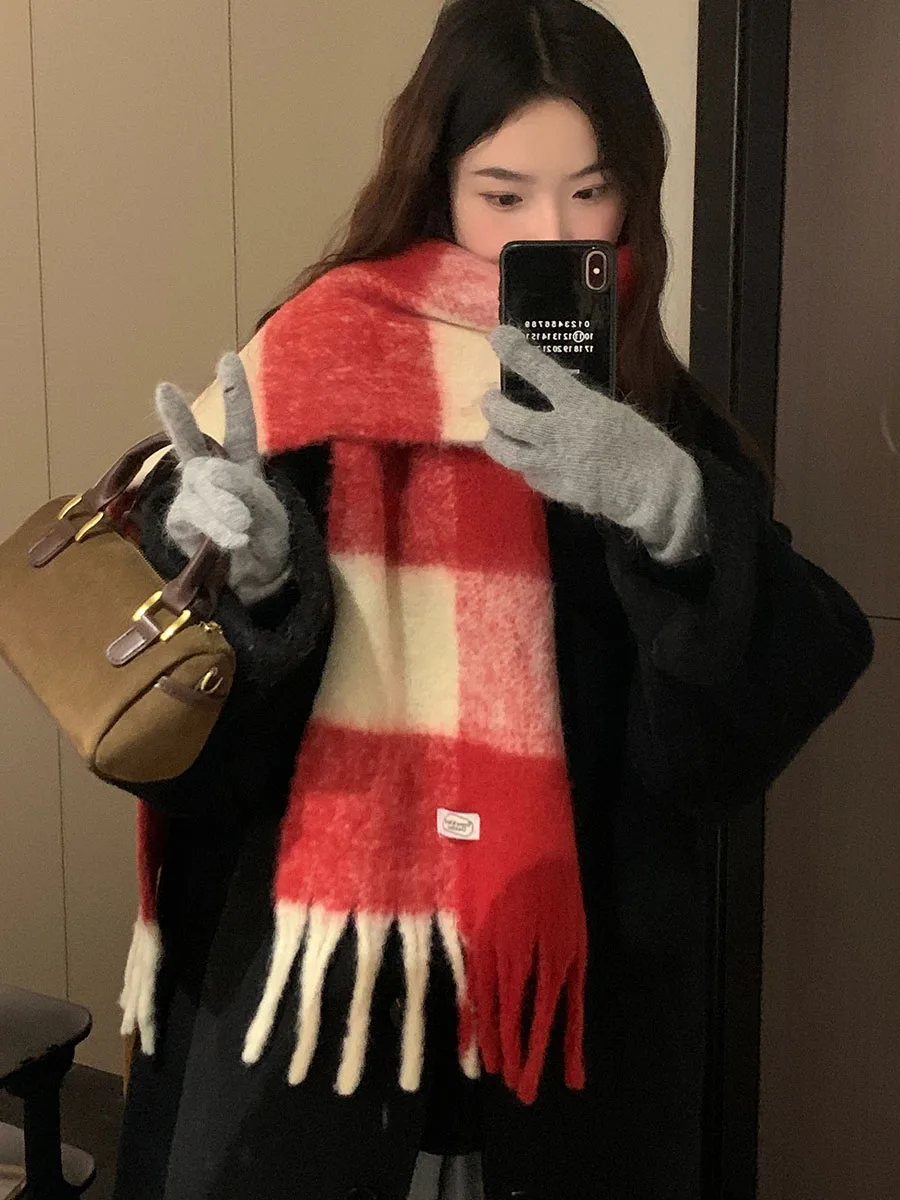 

Color-Blocked Plaid Tassel Scarf For Women Autumn And Winter New Style Korean Version Versatile Warm Neck Scarf And Shawl