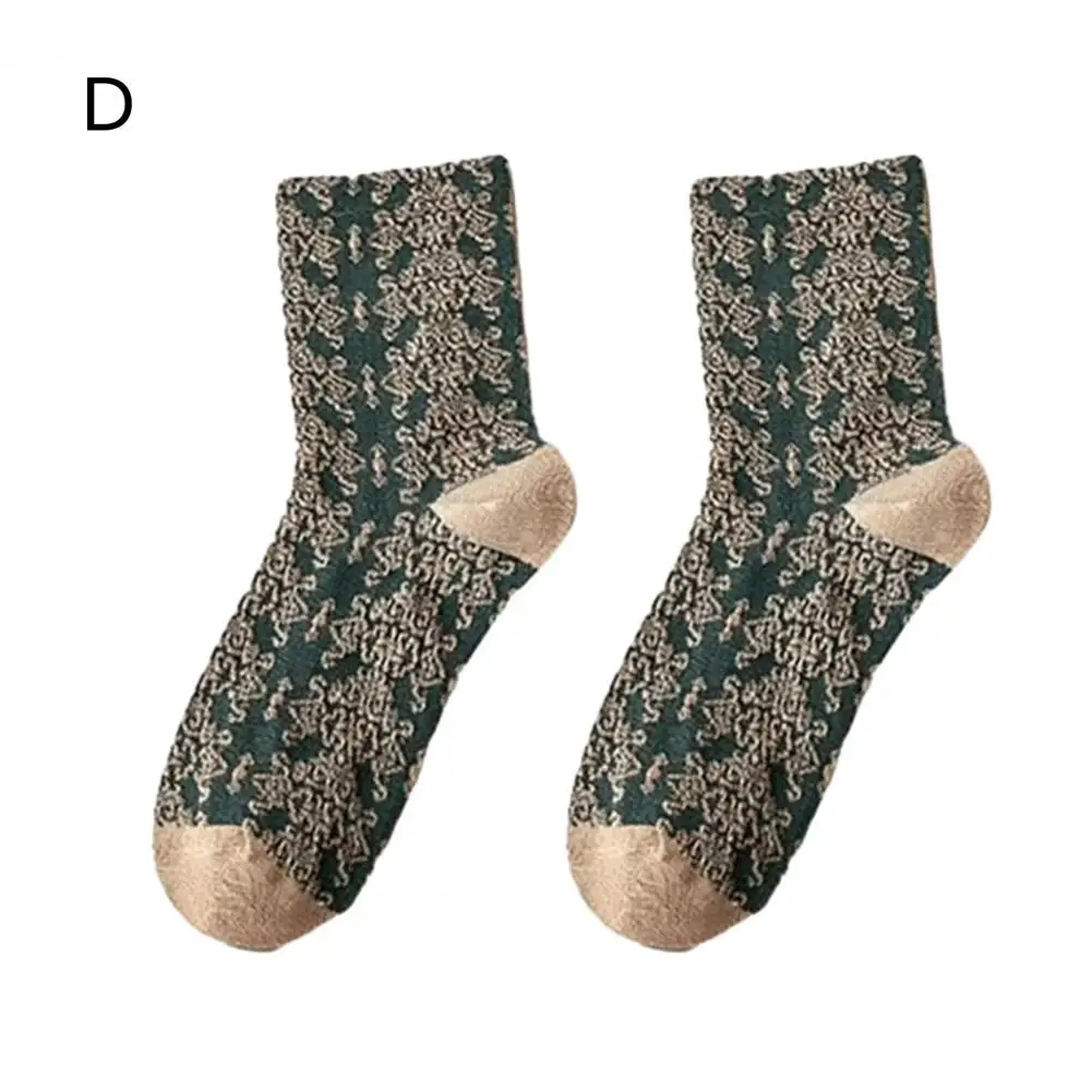 Soft Socks 3d Embossed Socks Cozy Winter Socks Embossed 3d Flower Rabbit Pattern Soft Warm Mid-tube Women's Socks with Anti-slip