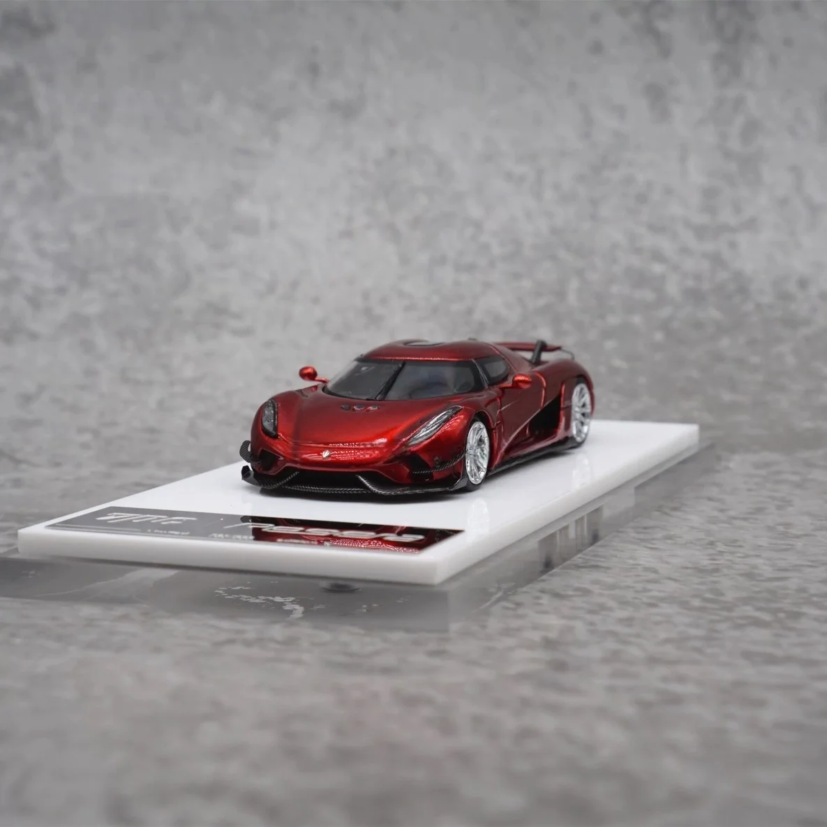 

TPC 1:64 Regera alloy simulation car model