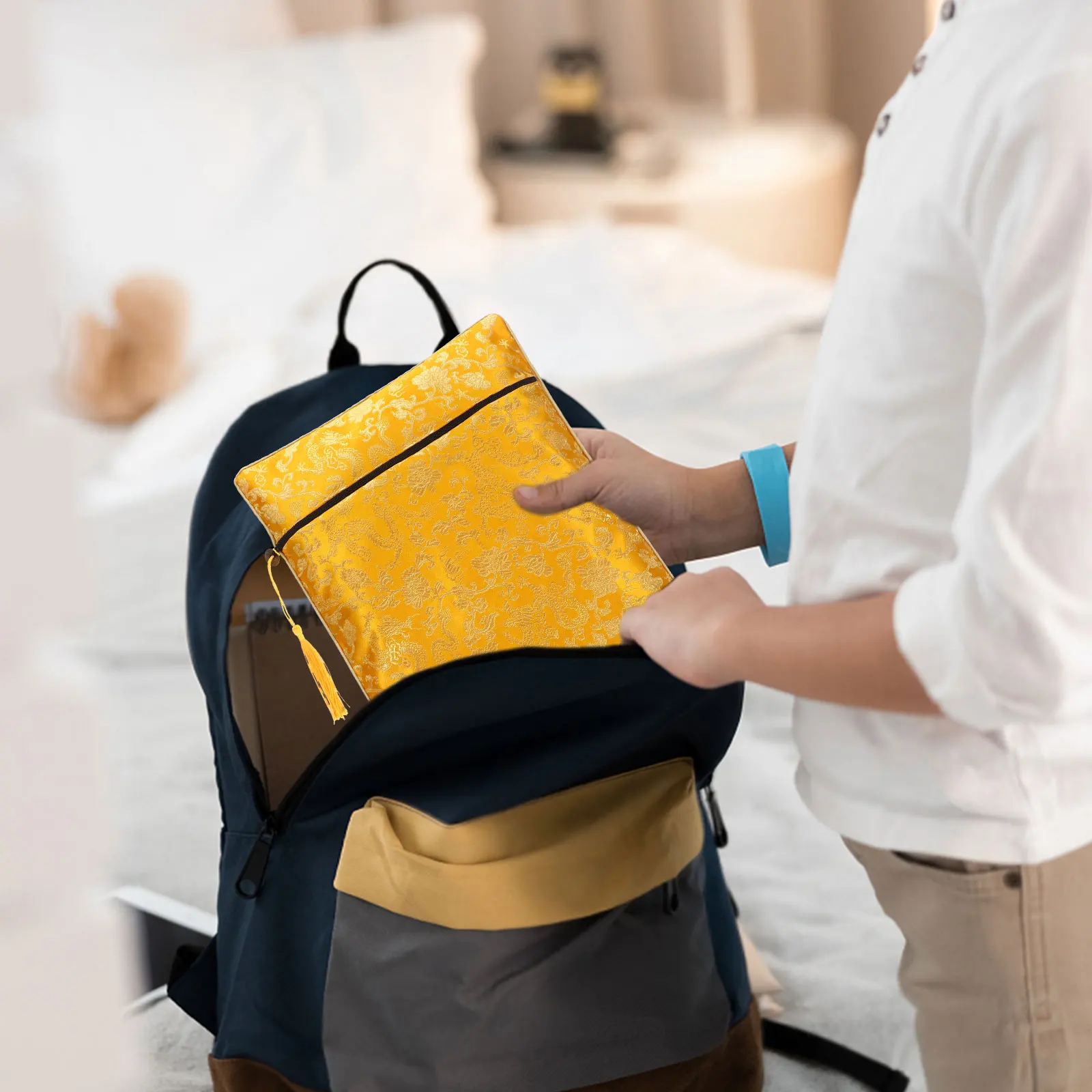 

Lovely Zipper Storage Bag For Notebooks Pencils Pens Pencil Organizer Travel Carrying Pouch Portable Stationery