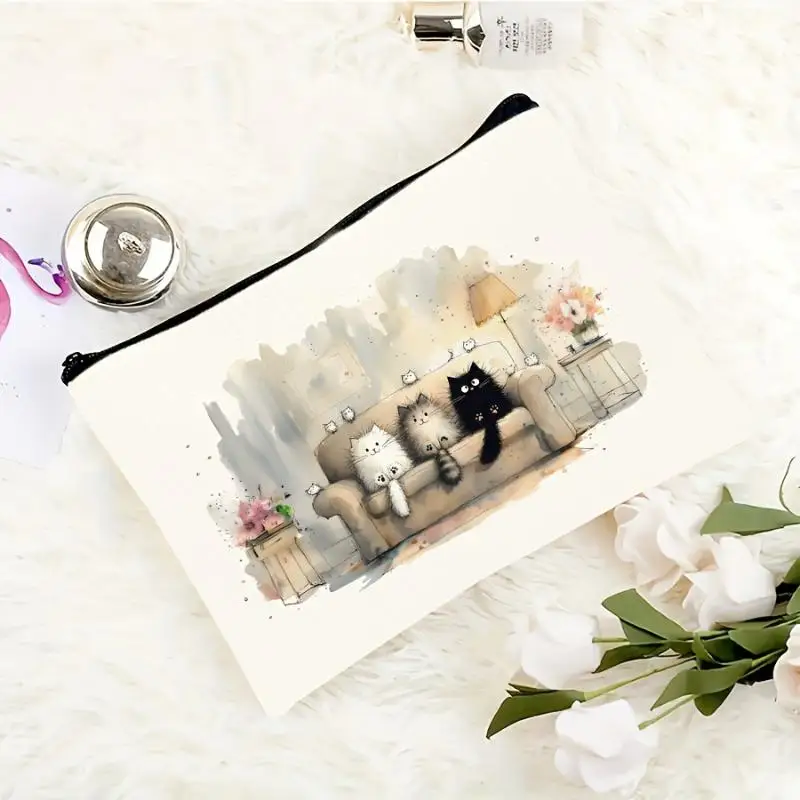 Adorable Cartoon Large Capacity Makeup Bag Water Resistant Cosmetic Toiletry Organizer for Home Travel Use