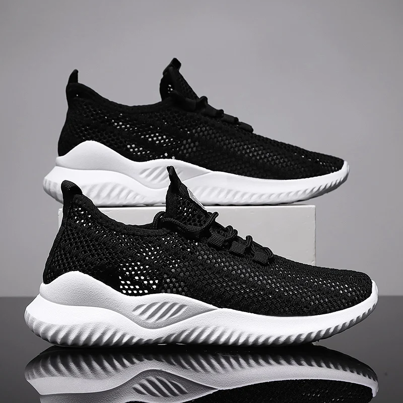 Men's Summer Breathable Running Shoes Lightweight Mesh Upper Black Versatile Running Soft Bottom Casual Shoes
