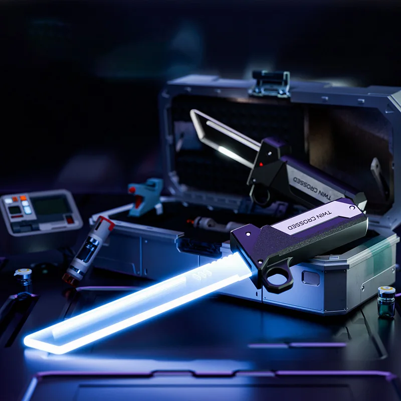 Brinquedo ao ar livre brilhante girar espada multi-cor flash led luz brilho cosplay espada brinquedo festa família brinquedo interativo para crianças adulto