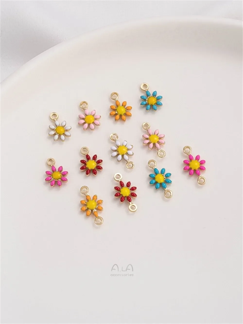 14K Gold-Color Dripping Oil Small Daisy Double Hanging Accessories Handmade DIY Bracelet Necklace Earrings Pendant Jewelry K575