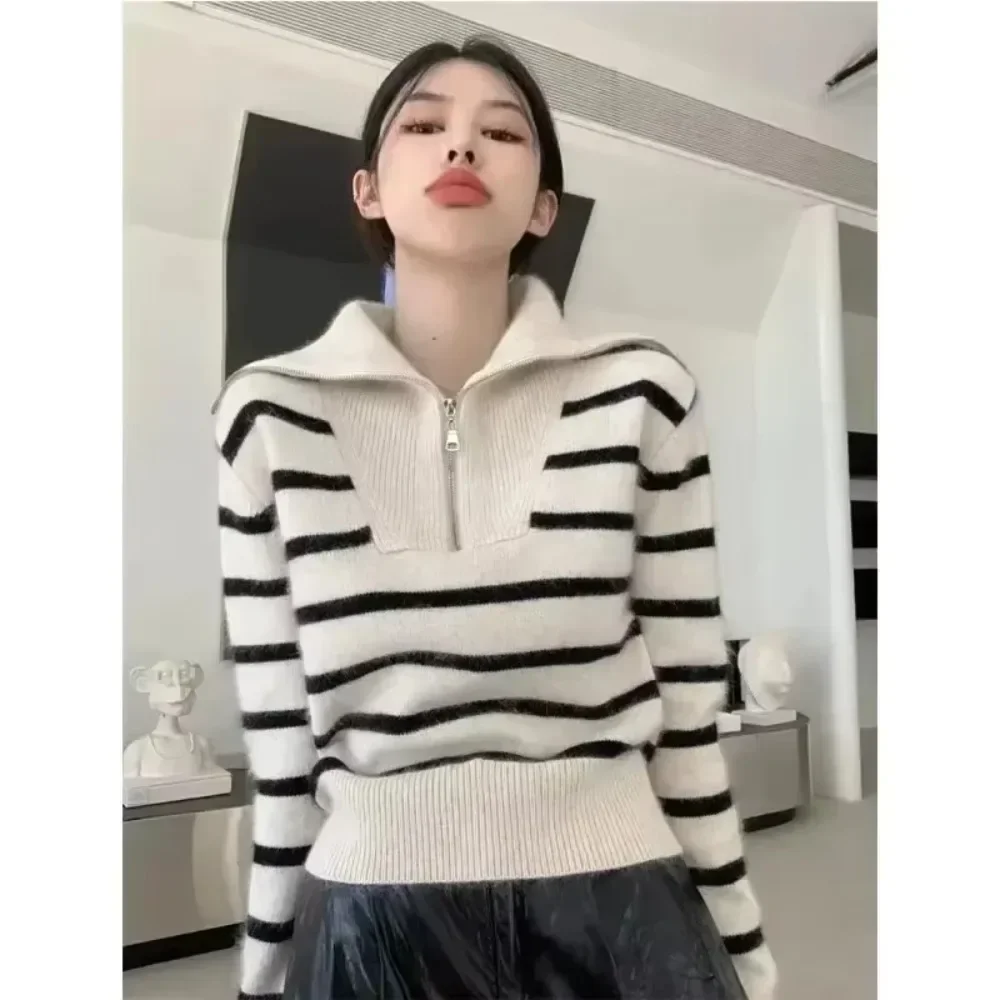 Autumn Winter Fashion Striped Zippered Lapel Long Sleeve Loose Casual Knitted Sweater For Women