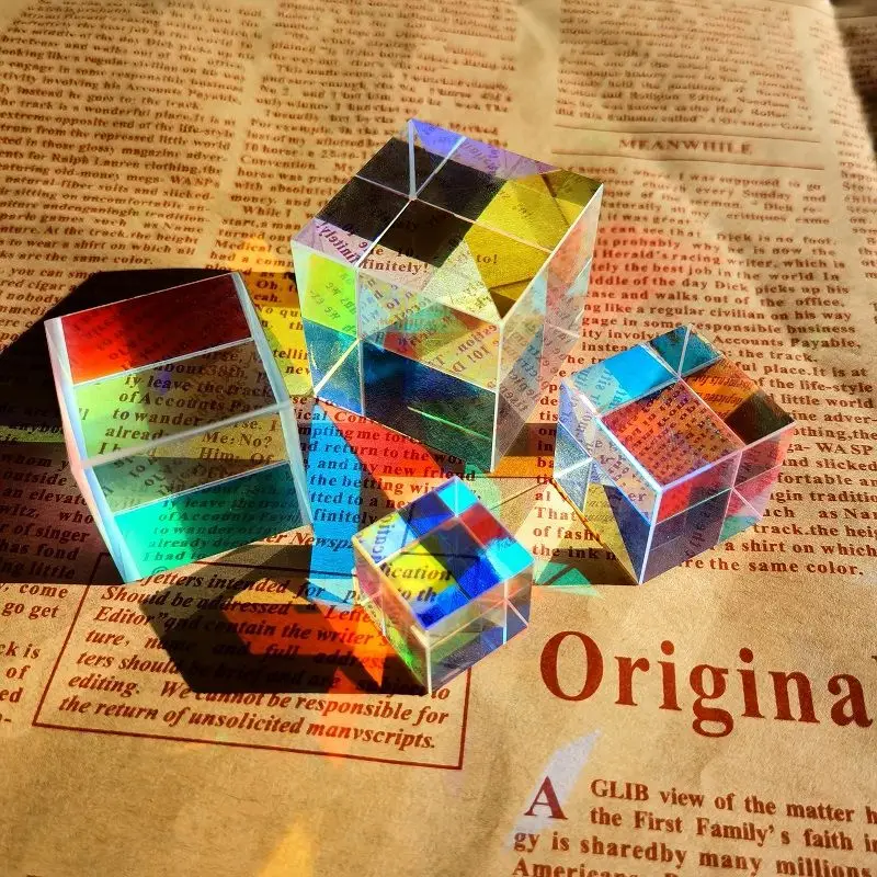 

Dichroic Prism Rainbow Light Crystal Rainbow X-Cube Desktop Figurine Glass Stained Beam Splitting Prism Micro Optical Craft Gift