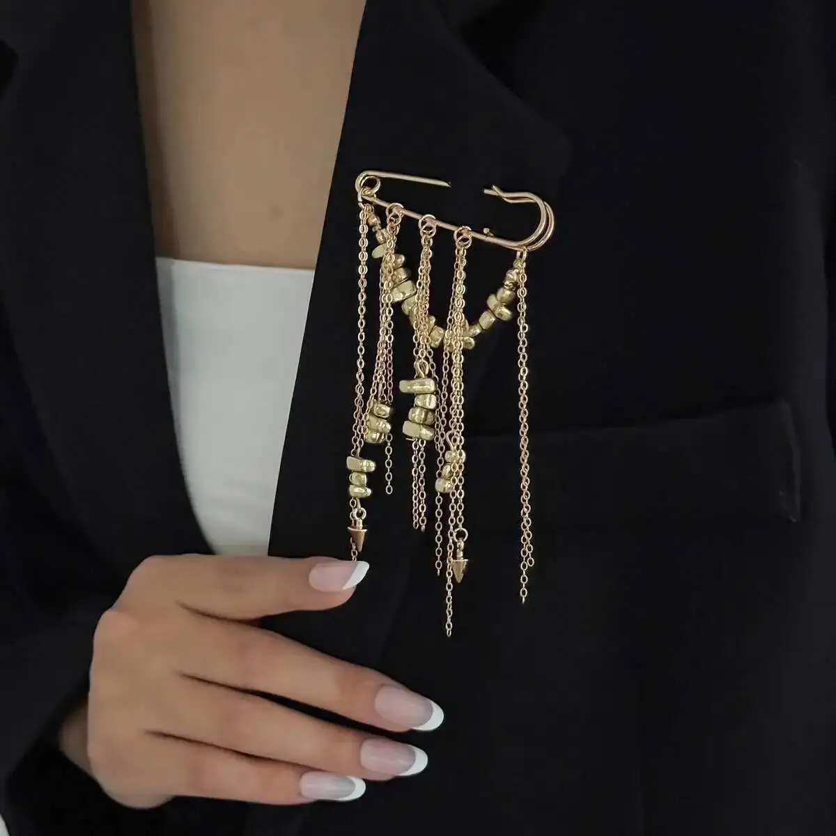 PuRui  Trendy Creative Irregular CCB Brooch for Women Vintage Gold Color Metal Tassel Suit Collar Pins Clip Jewelry Accessories