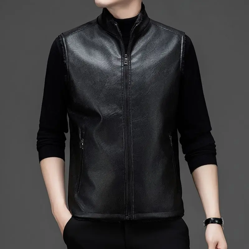 سترة رجالية من جلد البولي يوريثان مع بطانة صناعية مبطنة سميكة ودافئة بدون أكمام صدرية لخريف وشتاء ملابس خارجية للرجال في منتصف العمر