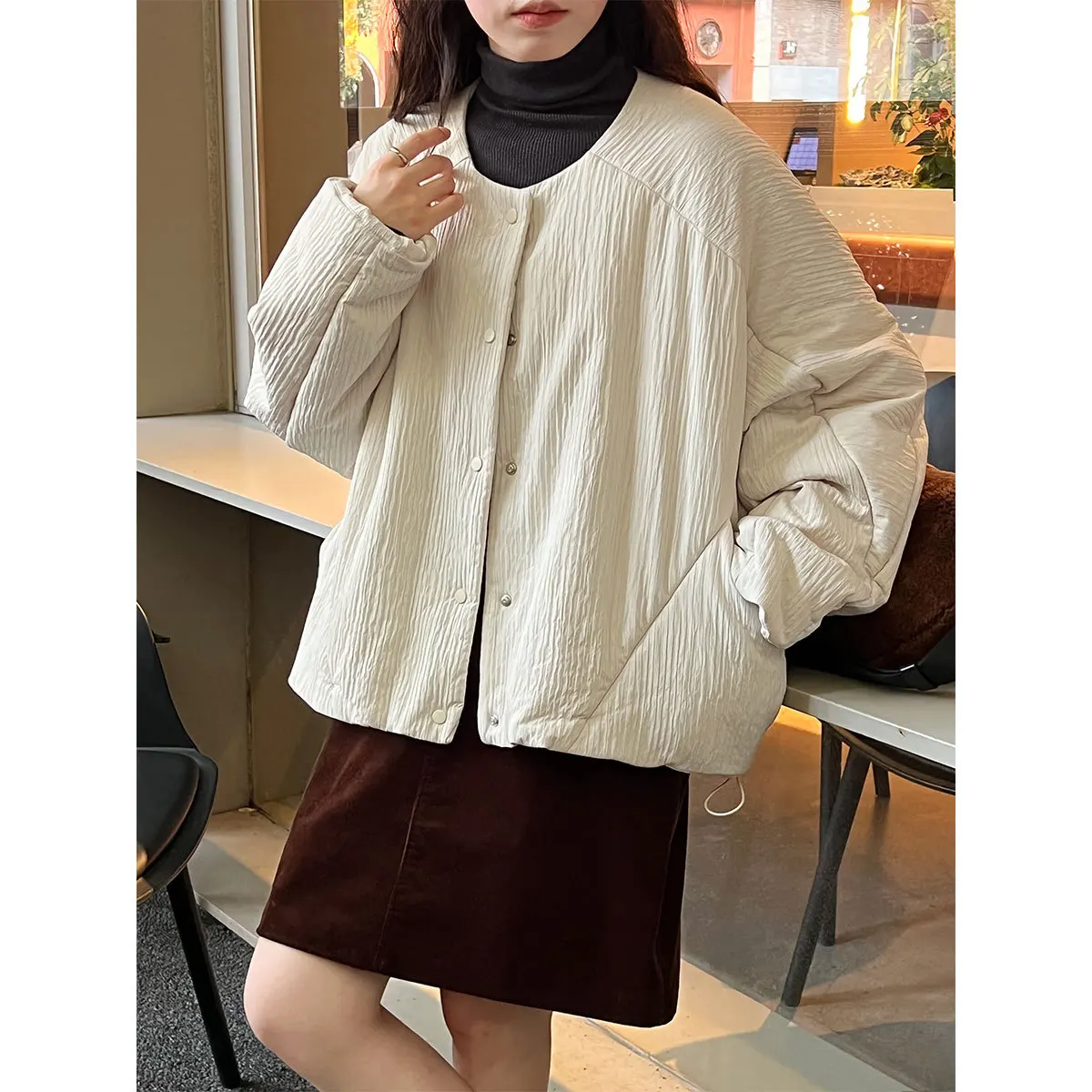 2025년 신상 한국 스타일 심플하고 루즈한 캐주얼 라운드넥 숏 코튼 재킷 여성용 겨울 상의 코튼 코트 재킷