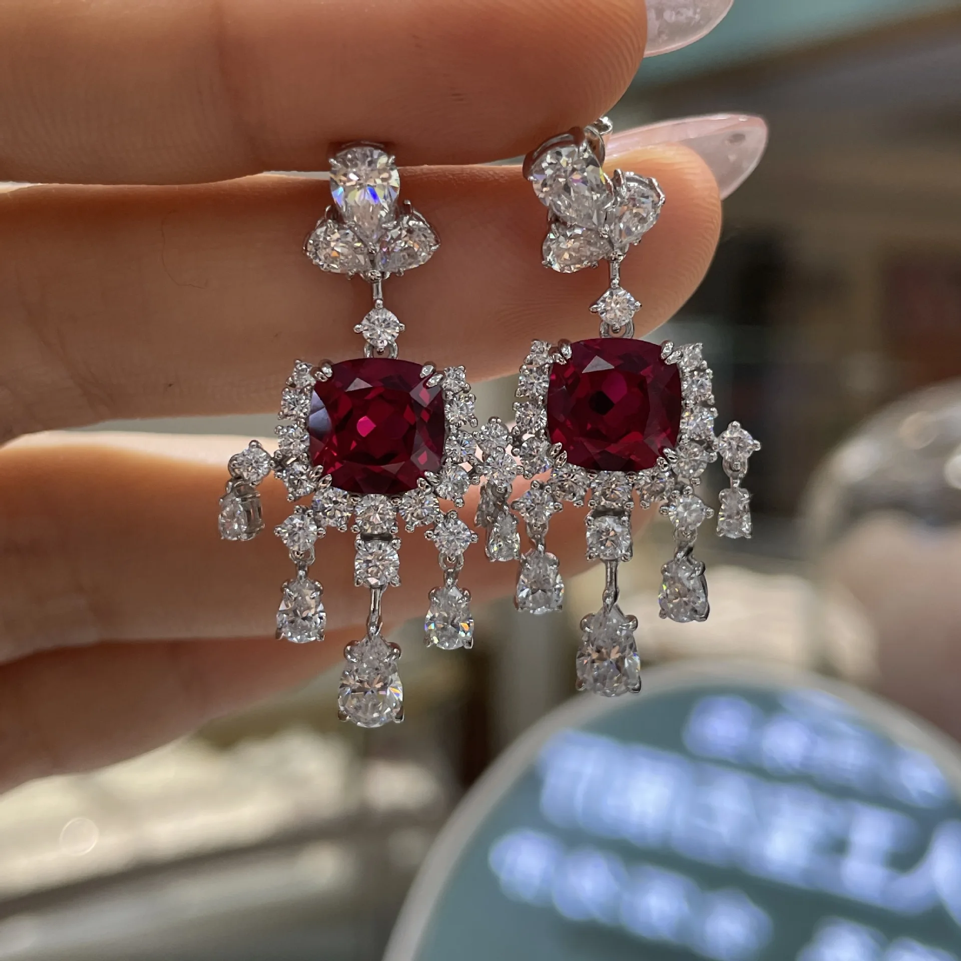 

2.5 Carat Lab-grown Ruby ​​earrings S925 Silver Inlaid Lab-grown Sapphire Earrings Colored Gemstone Jewelry