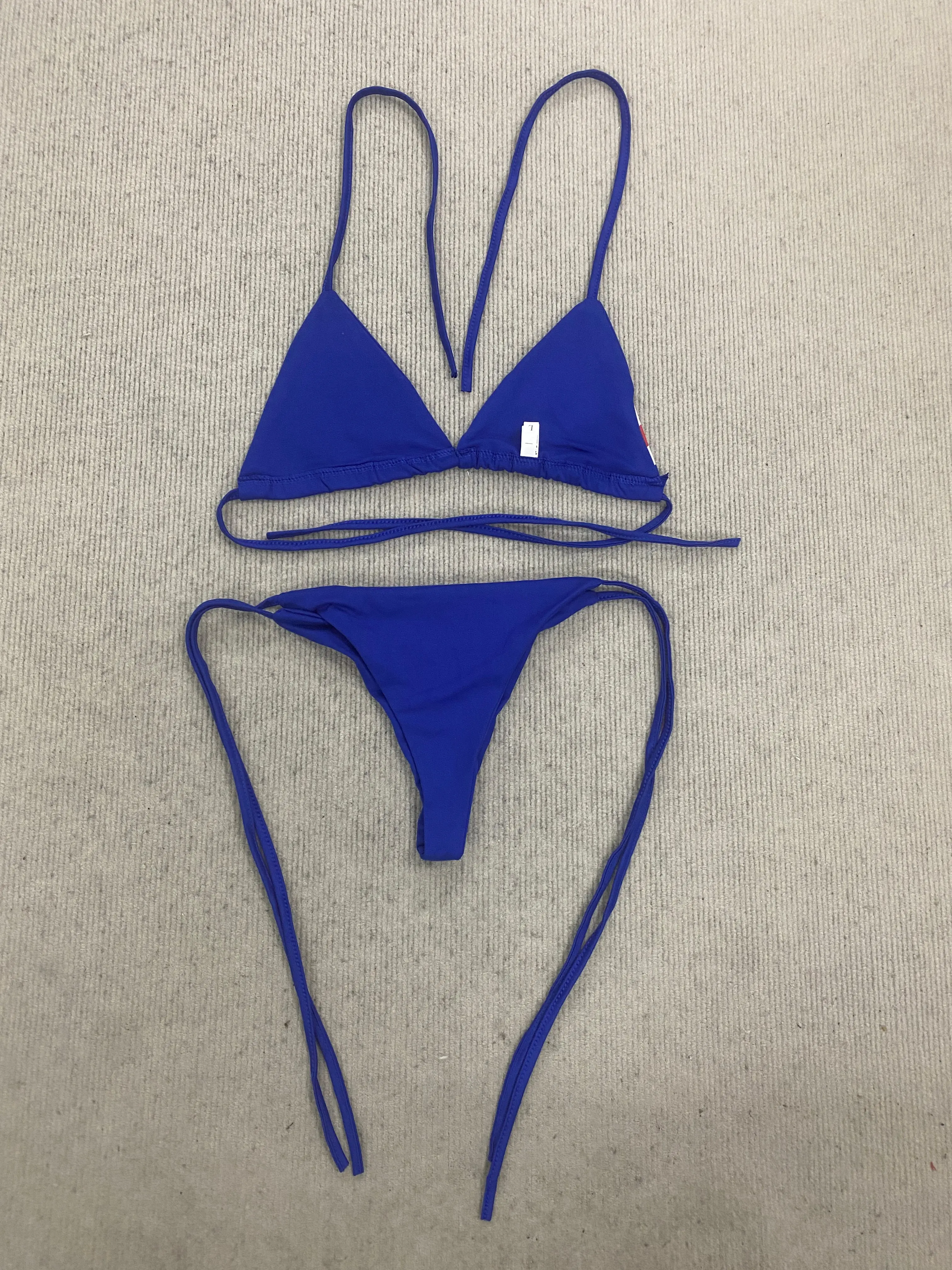 Cape-Verde-Flaggen-Print Dreieck-Bikini-Set für Damen, dünner Bindebänder-Bikini, 2-teiliger Badeanzug, verstellbares Neckholder-Oberteil, Strand-, Pool- und Urlaubs-Badebekleidung – Detail 3