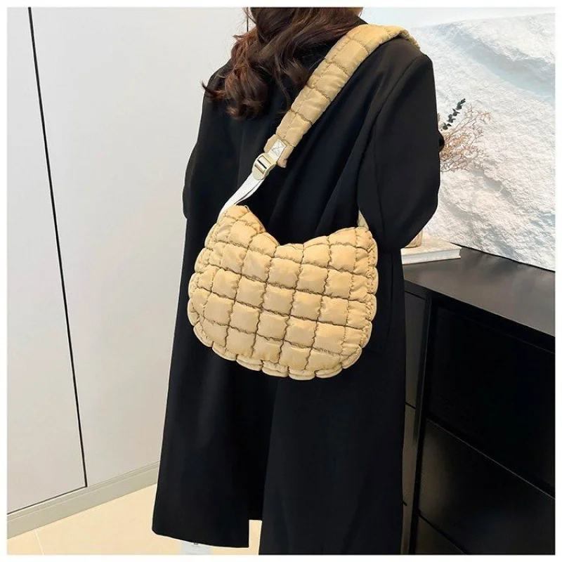 

Famous Designer Popular Classic Women's Messenger Bag Leather, Crossbody Shoulder Handbag Elegant And Lightweight For Travel