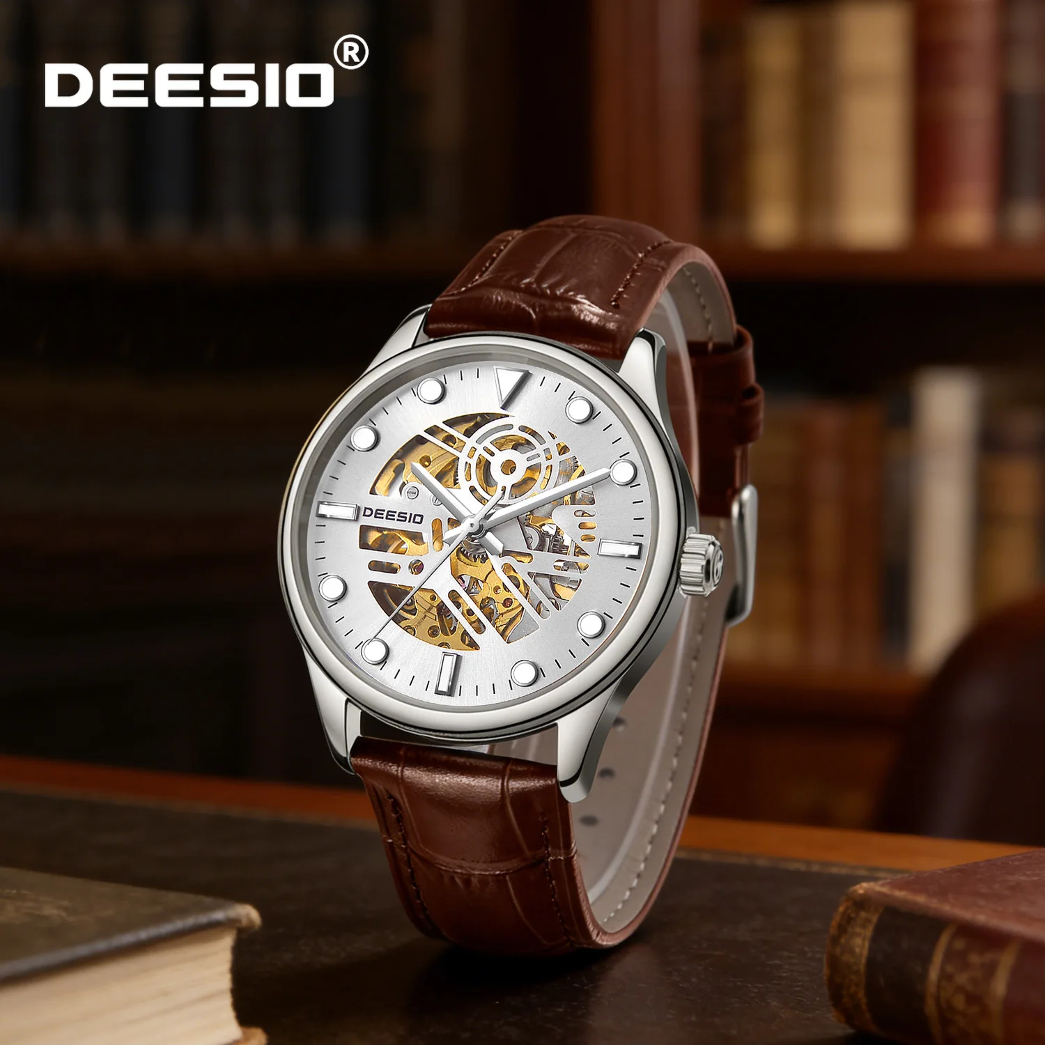 

Мужские автоматические механические часы Deesio с автоподзаводом, кожаный ремешок, светящийся корпус из нержавеющей стали, водонепроницаемость 30 м