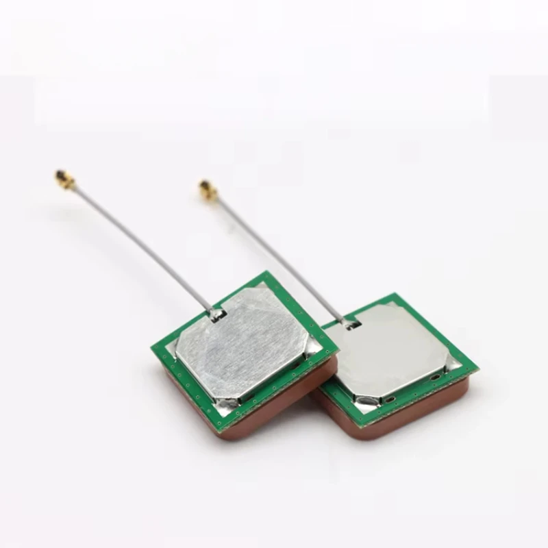 Mini Active Internal Ceramic Patch GNSS GPS Antenna 28dB High Gain Ceramic Patch Antenna internal IPX connector for IOT M2M