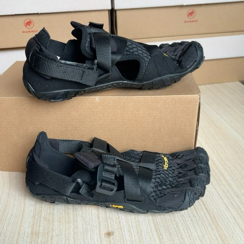 

2025 New Squat Hard Pull Shoes for Men Women Black White Indoor Gym Shoes Unisex Luxury Brand Squat Hard Pull Shoe Couples
