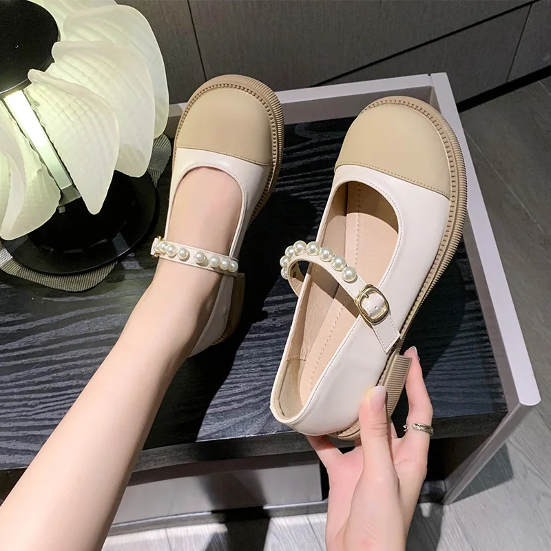 2023 Spring  Autumn New Round Toe Leather Pacthwork Pearl Buckle Shallow Mouth Comfortable Med Heel Shoe Women Pumps