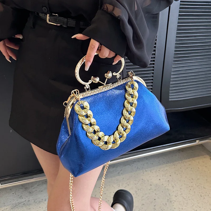 Top Brand Shoulder Bag Women Shell Clip Clutch Purse 2026 Winter Green Gold Silvery Black Coffee Handbag Designer Crossbody Bag view 3