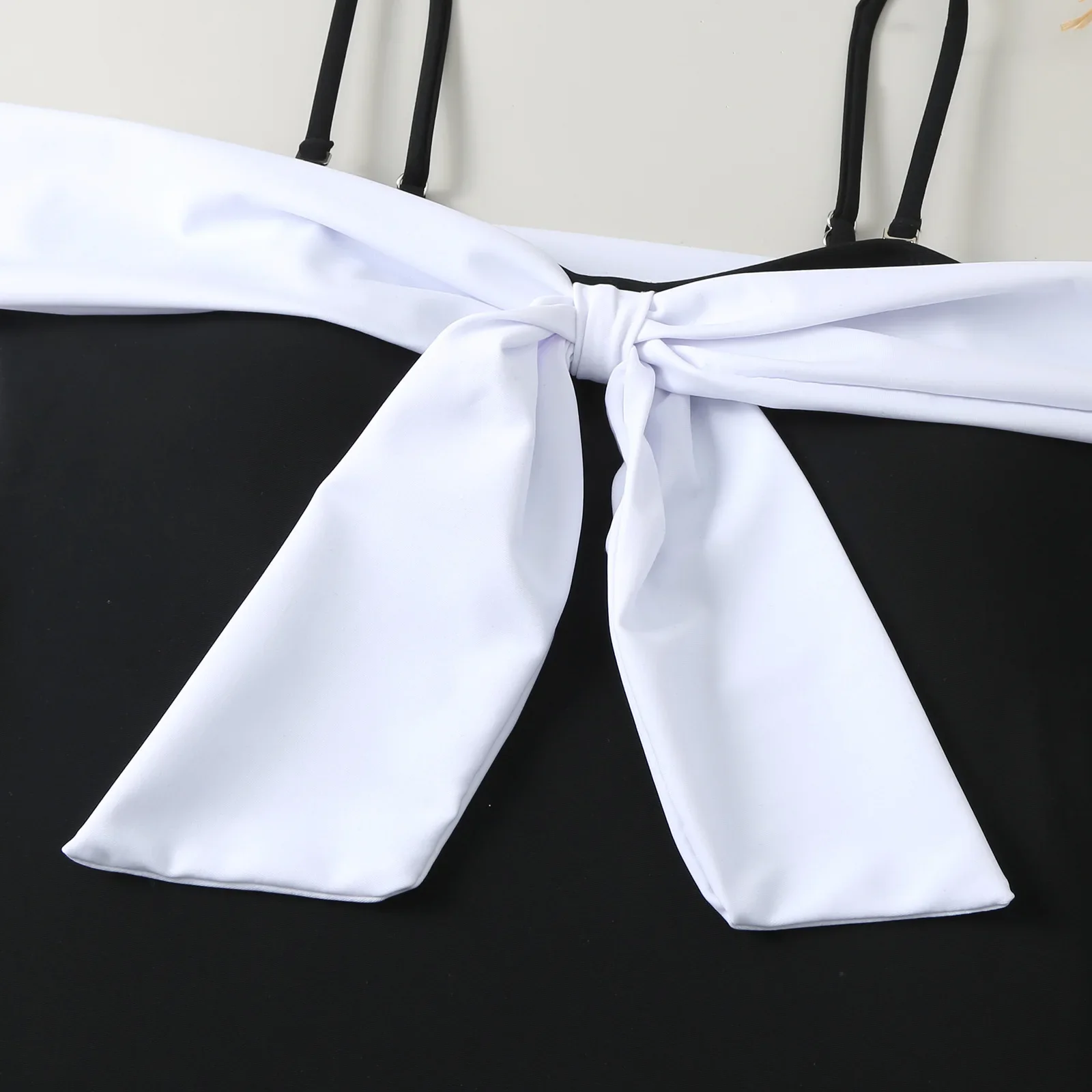 Costume da bagno intero sexy ed elegante con nodo a fiocco con gonna Costumi da bagno Donna Body Push Up Costume da bagno Beach Swim Pool 2024 Cover Up