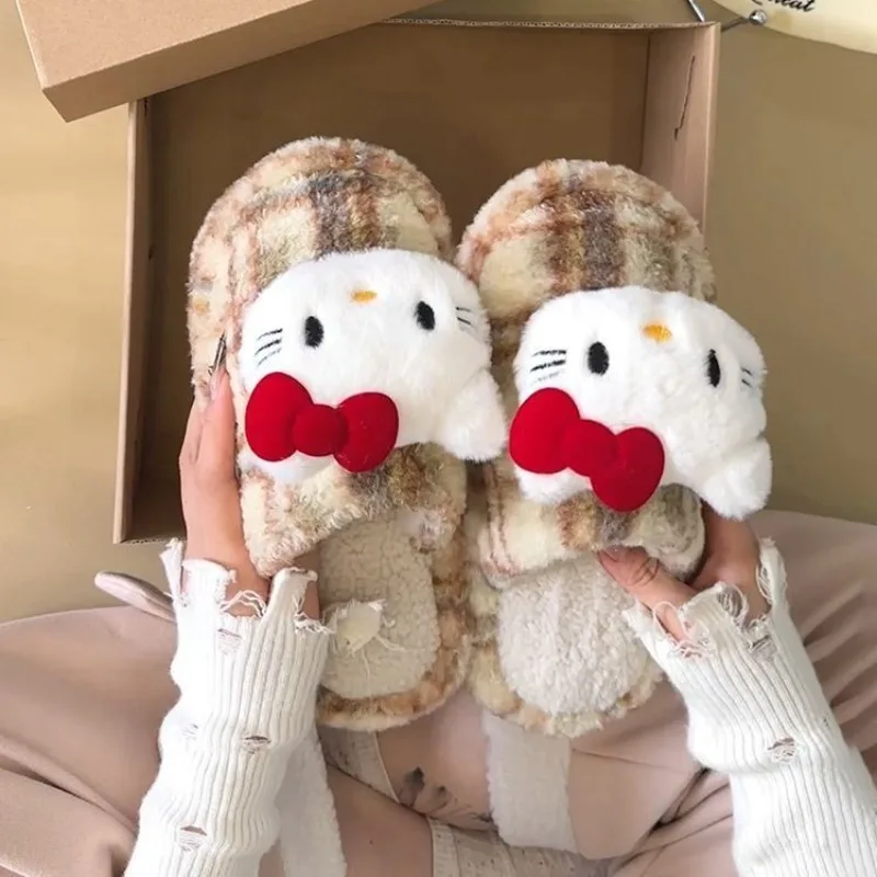 Pantofole in cotone Sanrio Hello Kitty cartone animato da donna carino inverno caldo scarpe di peluche scarpe in cotone Kawaii antiscivolo pantofole da casa regalo