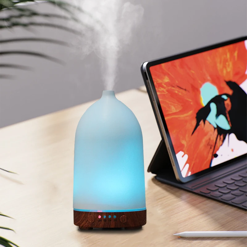 USB Essential Oil Diffuser Plastic Ultrasonic Air Humidifier 100ml Timing Function Aroma Diffuser with Colorful LED Lights