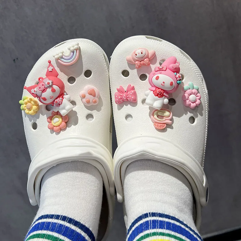 10pcs New Melody Shoesflower sanrio Kawaii Hole Shoes Accessories Buckle Set Diy Decoration Removable Girl for Gift