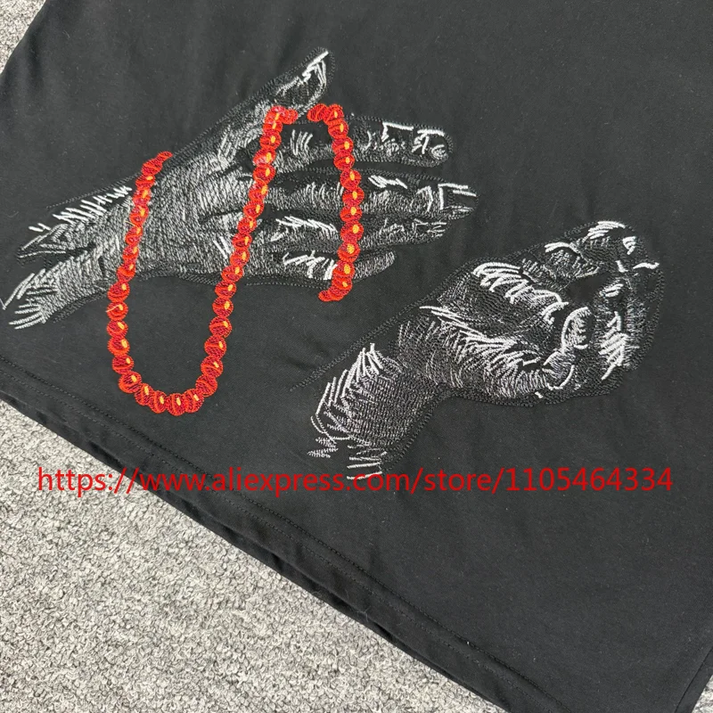 High-quality DERSCHUTZE Tee Black Round-neck Embroidered Print Men's Women's Casual Multi-purpose Short-Sleeved Tops