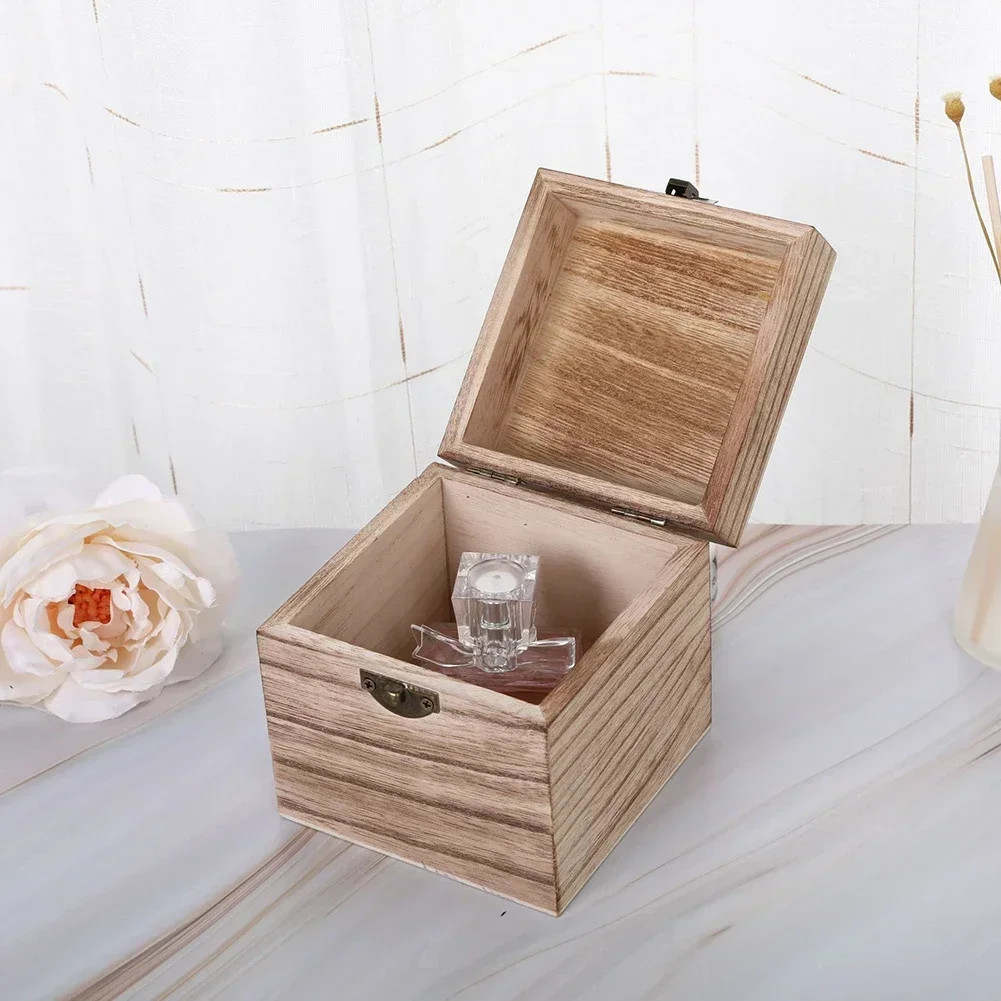 1pcs Vintage High Quality Retro Jewelry Box Desktop Natural Wood Clamshell Storage Hand Decor Metal Lock Wooden Box