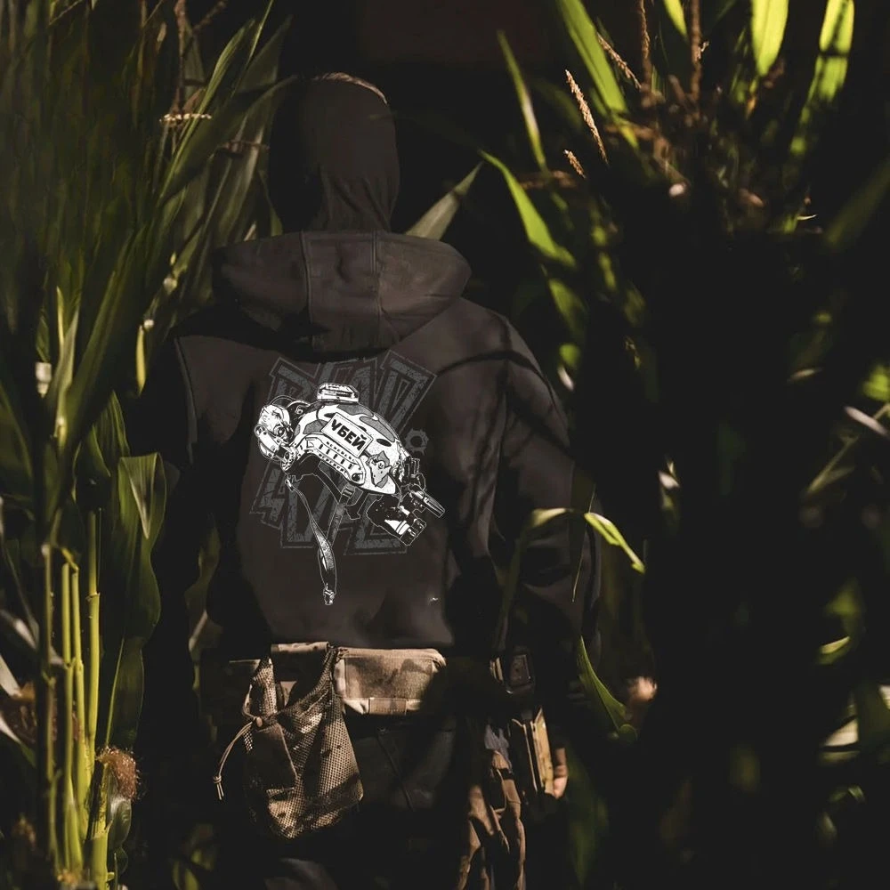 

Military Style Tactical Helmet Theme Printed Hooded Sweater Military Fan Top Men's Autumn and Winter Casual Loose Sweatshirt