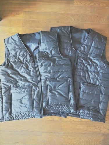 Men Autumn Winter Smart Heating Cotton Vest 9 Area Heated V Neck Vest Women Outdoor Flexible Thermal Winter Warm Jacket M-6XL photo review