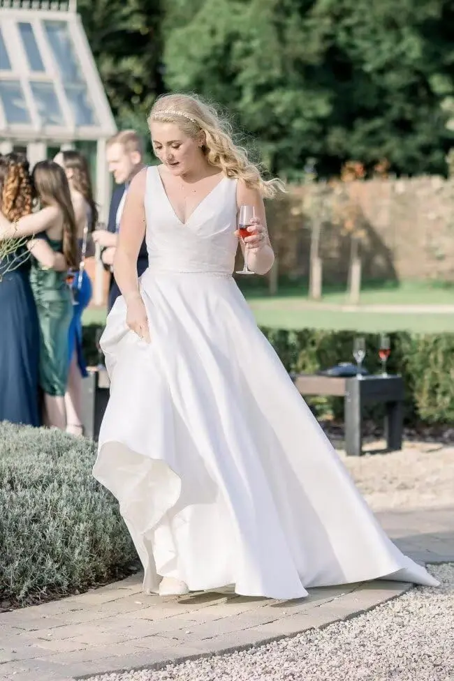 Elegante Spitze-Strandhochzeitskleider für die Braut 2025, mit Ärmeln, Hochzeit, Brautkleider, Applikationen, Tüll, Satin, Übergröße