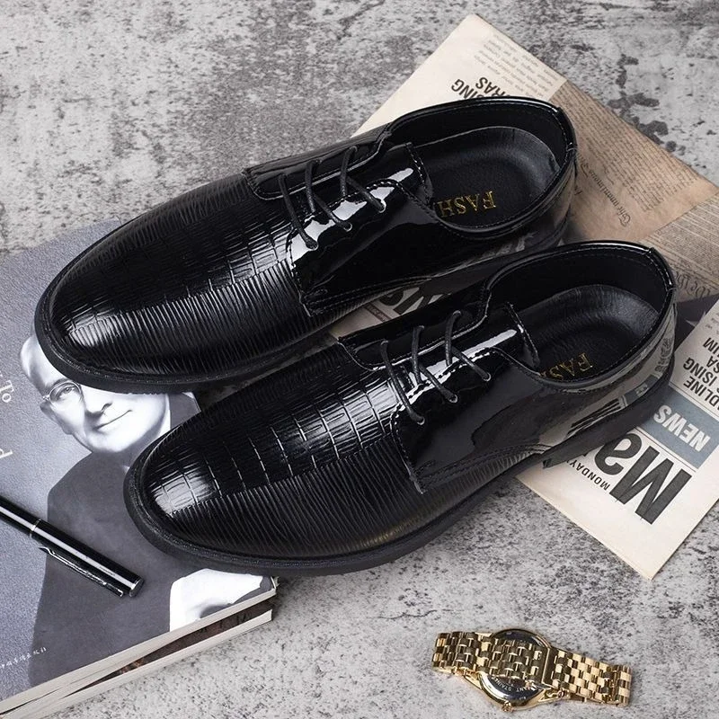 

Деловые мужские деловые туфли с круглым носком и шнурками, однотонная роскошная дизайнерская одежда, кожаная повседневная мужская обувь в стиле 2025 года