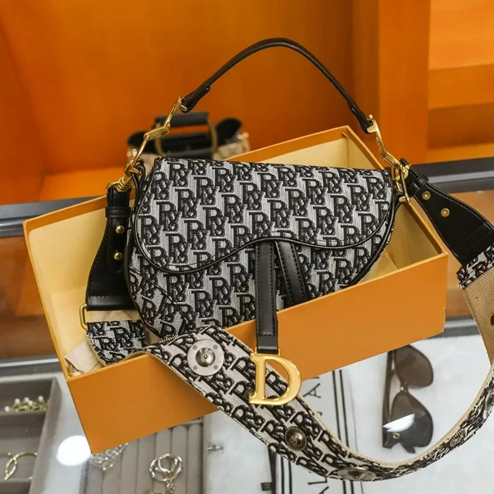 Luxury Women Clutch Bags, Designer Fashion Crossbody Shoulder Purses, Trendy Personality Design Handbag for Shopping & Dating