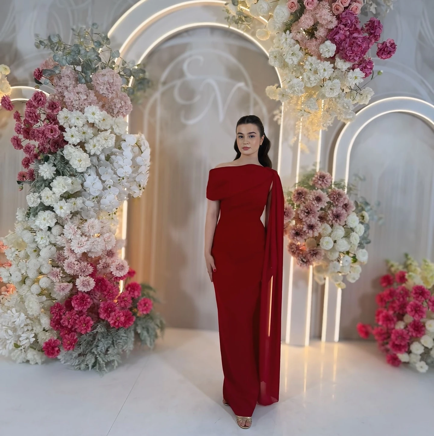 Msikoods 우아한 버건디 인어 댄스 파티 드레스 2025 드레이프 케이프 웨딩 파티 드레스 공식 가운 이브닝 드레스 여성 맞춤형