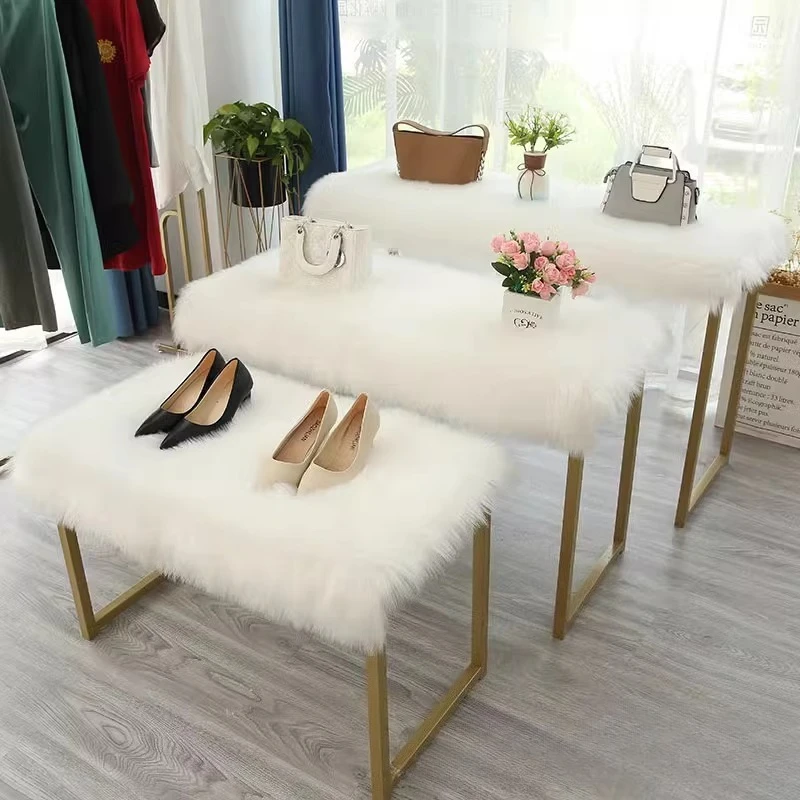 

White Plush Carpet Clothing Store Window Display Stand Plush Decorative Table Shoe Cabinet Sink Imitation Wool Mat