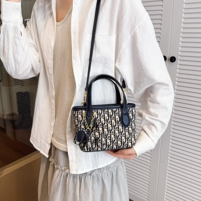 

Women's Vegan Leather Handbag Travel Work, Cross Body Bag Cottagecore Adjustable Simple Portable Hot Sale