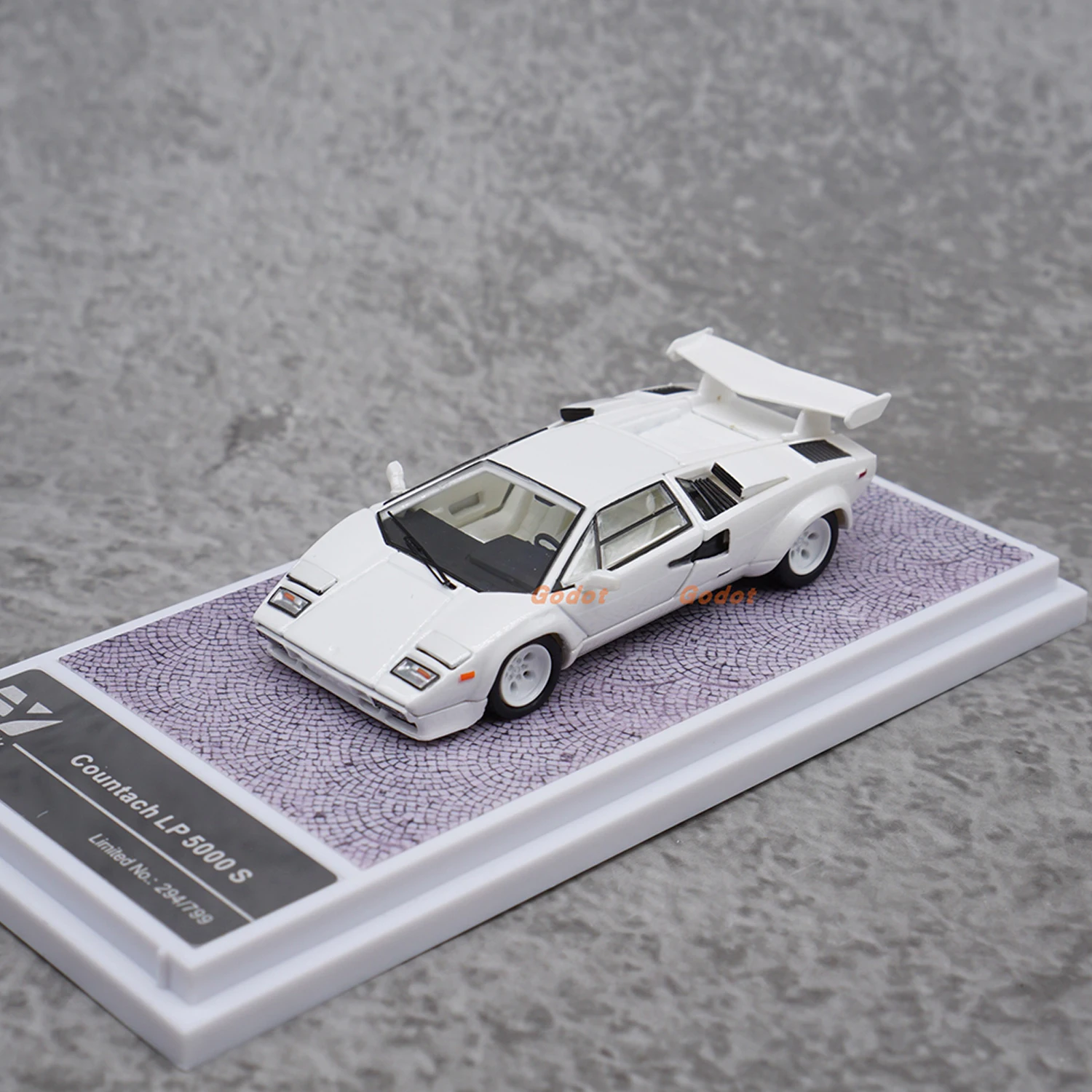 

FY масштаб 1:64 литой под давлением сплав Lamborghini Countach LP5000 игрушки для мальчиков модель автомобиля классическая ностальгия подарок для взрослых сувенирный статический дисплей