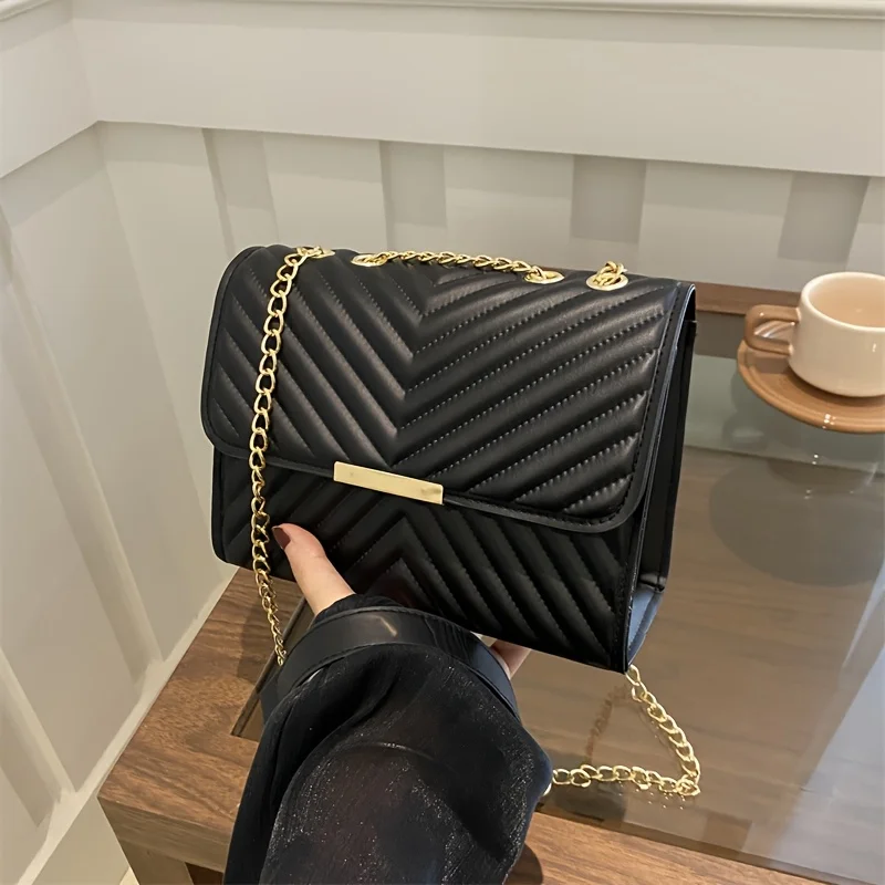 2026 New Model Women's Crossbody Bag V-Shaped Quilted Chain Small Square Bag for Women, Light Luxury Texture Shoulder Crossbody Bag, Versatile Small Bag for Work and Dates, Perfect Gift Recommendation for Girls