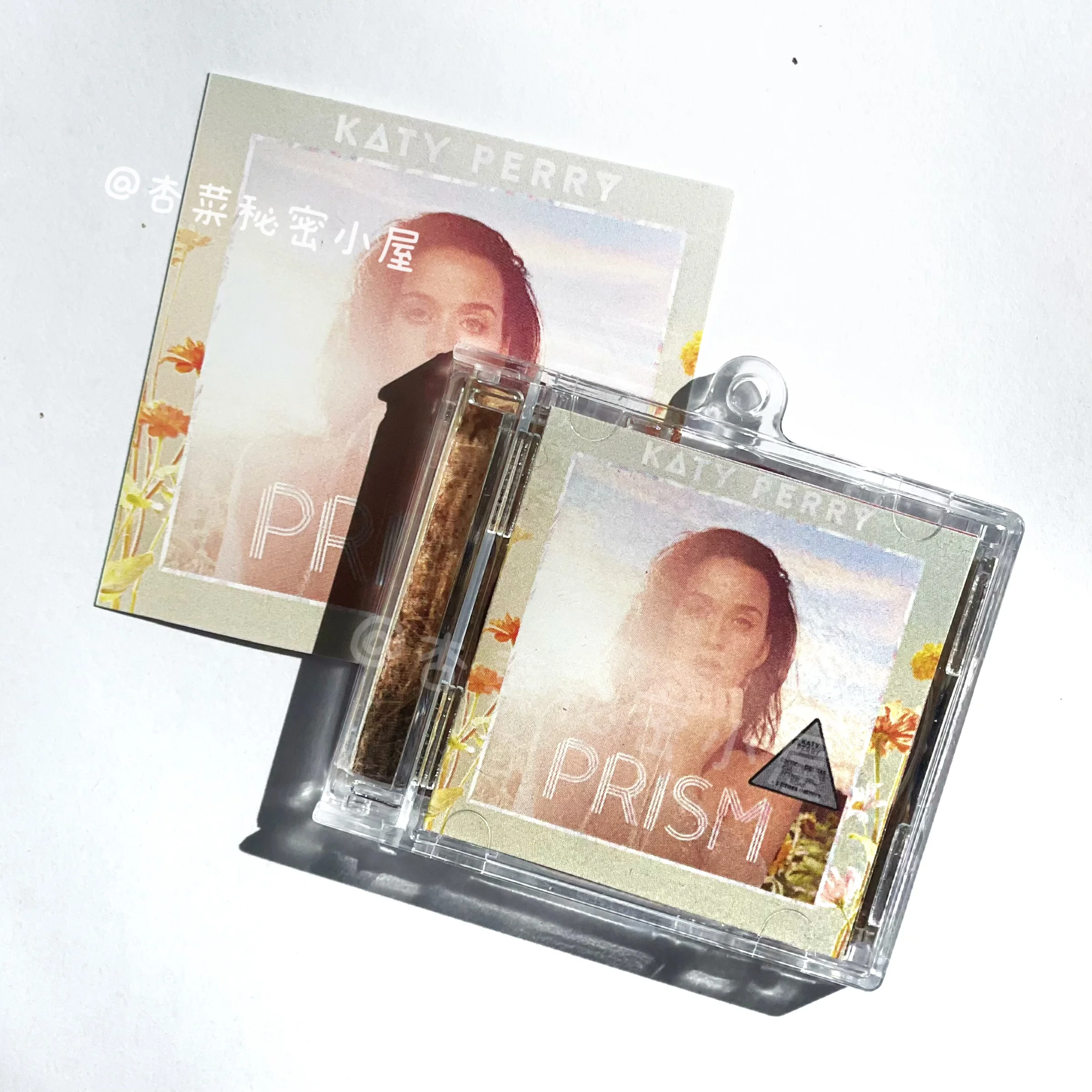 Pop Katy Perry MINI Music CD NFC Keychain Play Songs Teenage Dream Album Prism Key ring Cosplay Necklace DIY Acrylic Pendant view 6