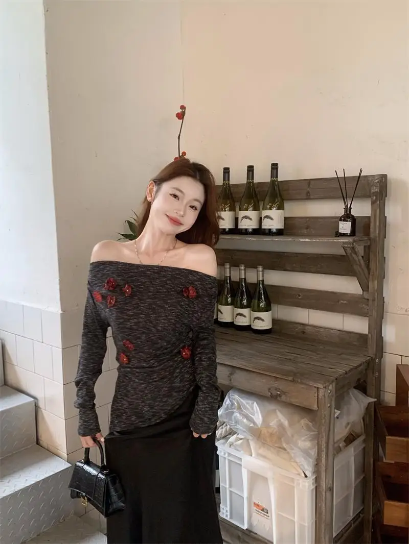 

Gray 3D Flower Shoulder Bared Slim Fit Elastic T-Shirt Women's Elegant Style Fashion Set Autumn Winter Spring Seasonal Use