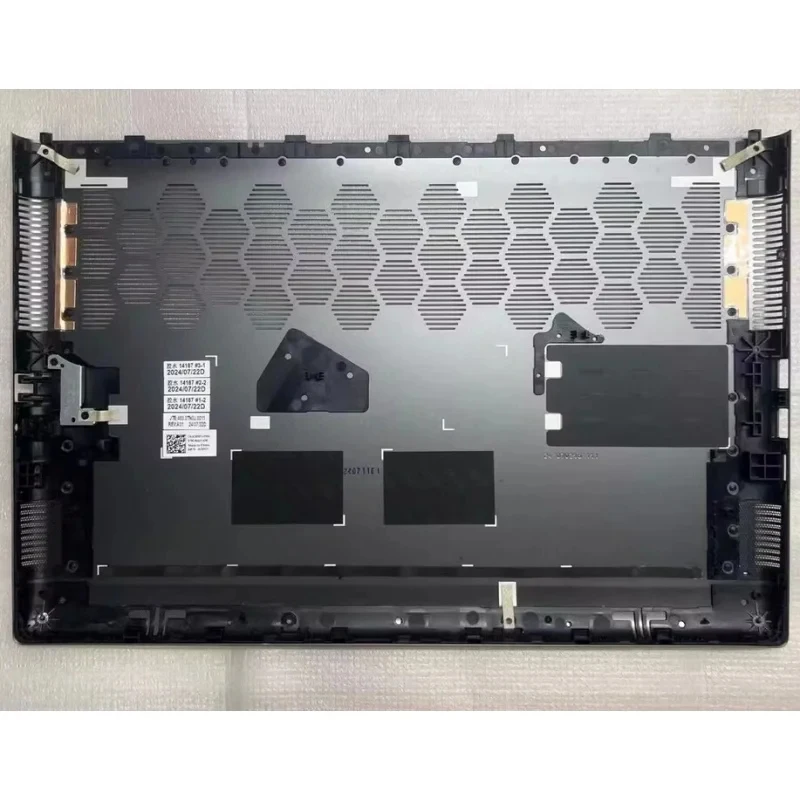H+ For Dell Alienware M16 R2 Laptop Bottom Cover Lower Case  D shell 0CRNF5 CRNF5