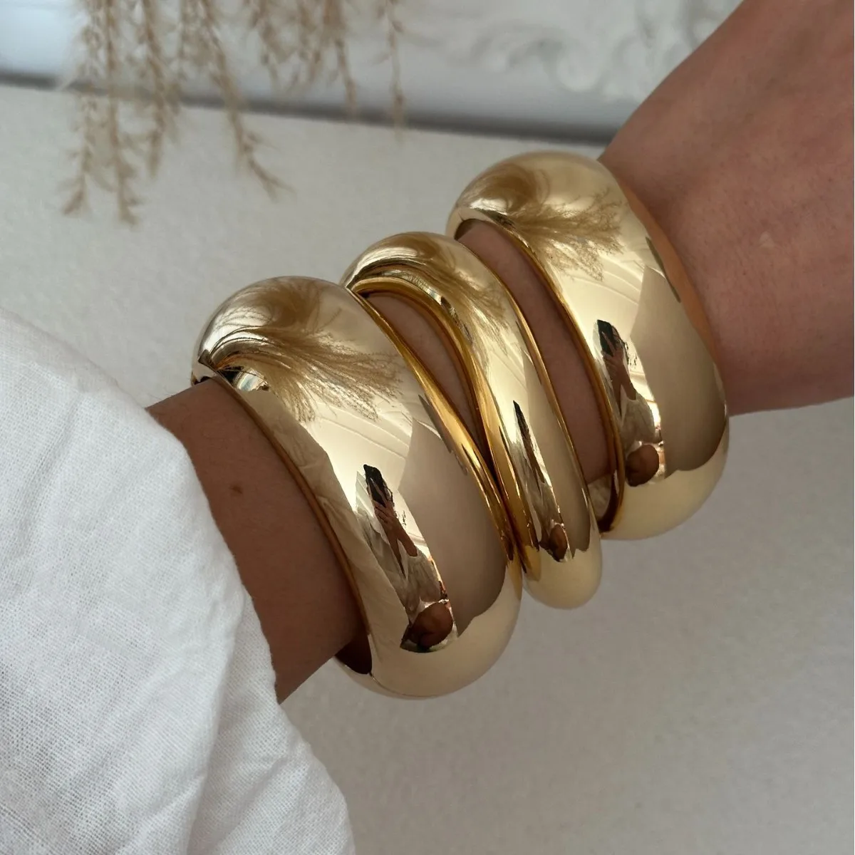 Brazaletes anchos irregulares lisos exagerados de primavera para mujer, brazalete geométrico de Metal Punk de Hip Hop, joyería para mujer