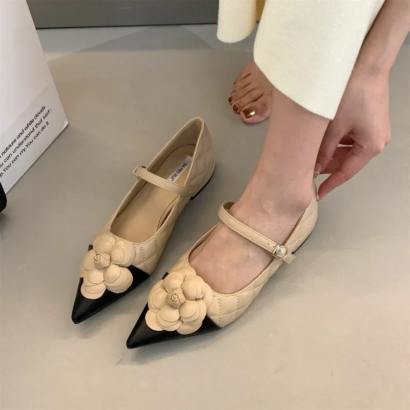 High Quality Thick Heeled Casual Shoes for Women  Korean Style Fashion Shallow Mouth Flower Women Shoes Zapatos De Mujer 2024