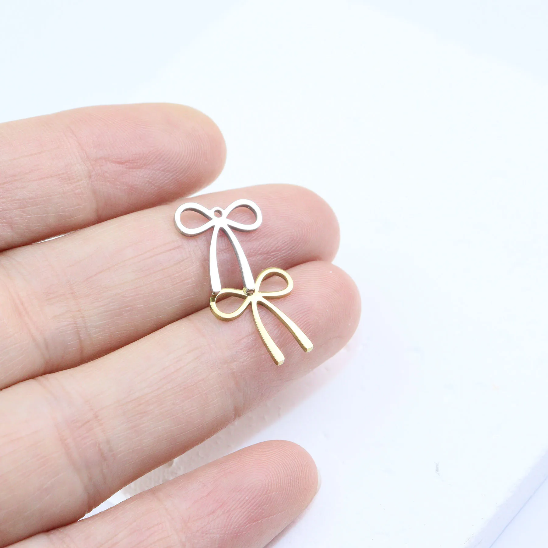 10pcs Wholesale Stainless Steel High Quality Mirro Polish Bow Girls Charms Pendant DIY Handmaking Vacuum Plt Necklace Bracelets
