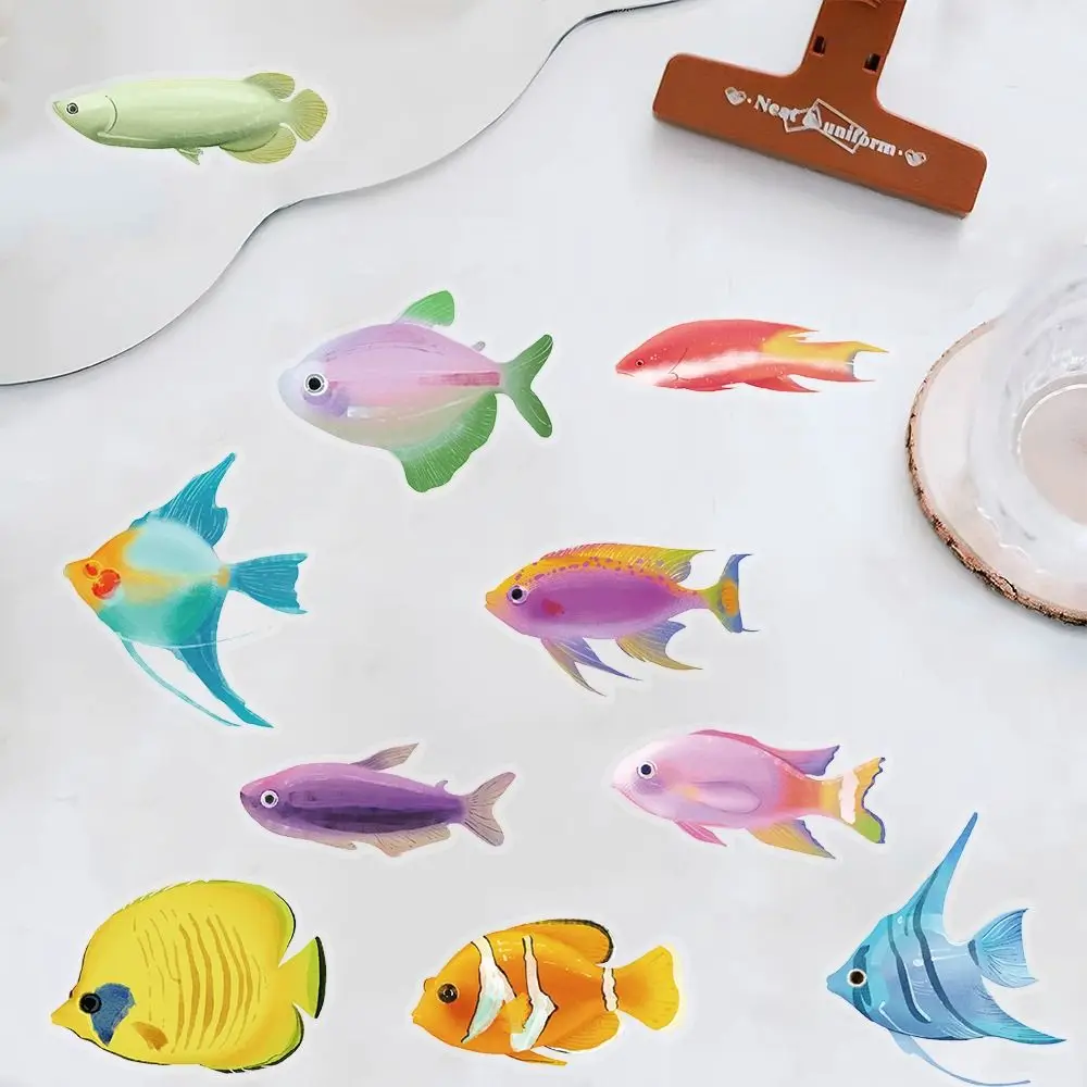 Рисунок 5 - новые водонепроницаемые прозрачные наклейки с рыбой