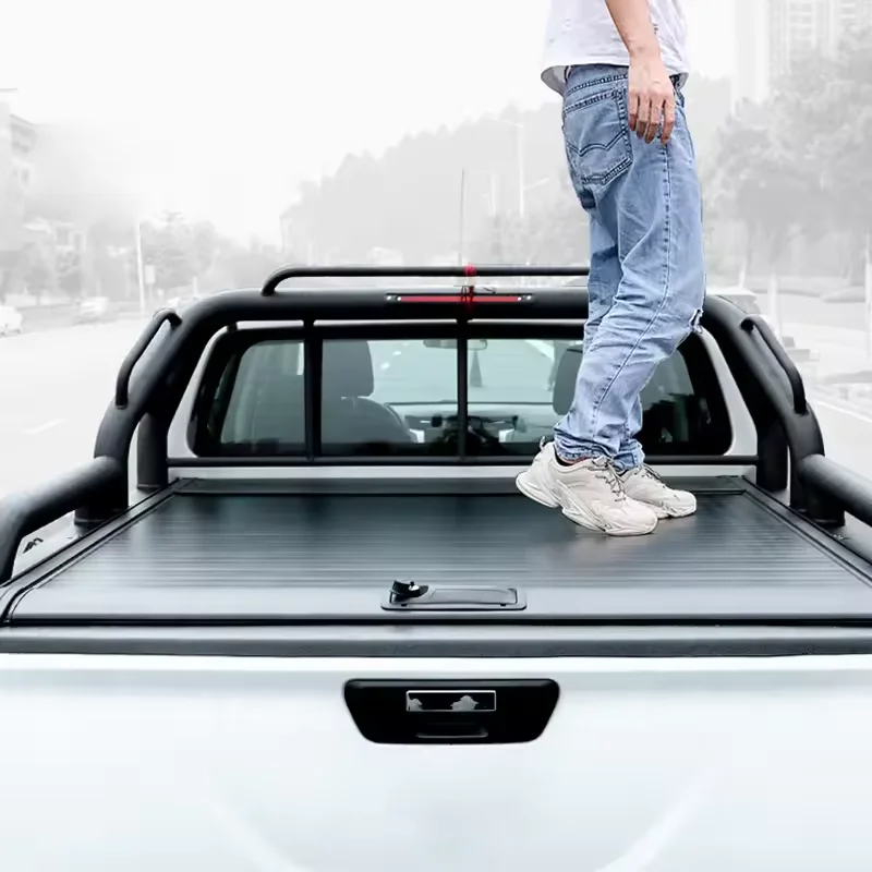 

Pickup Tonneau Cover Roller Shutter Lid Truck Bed Rolling Curtain Push Pull Back Box Cover for Nissan Navara Dongfeng DF6