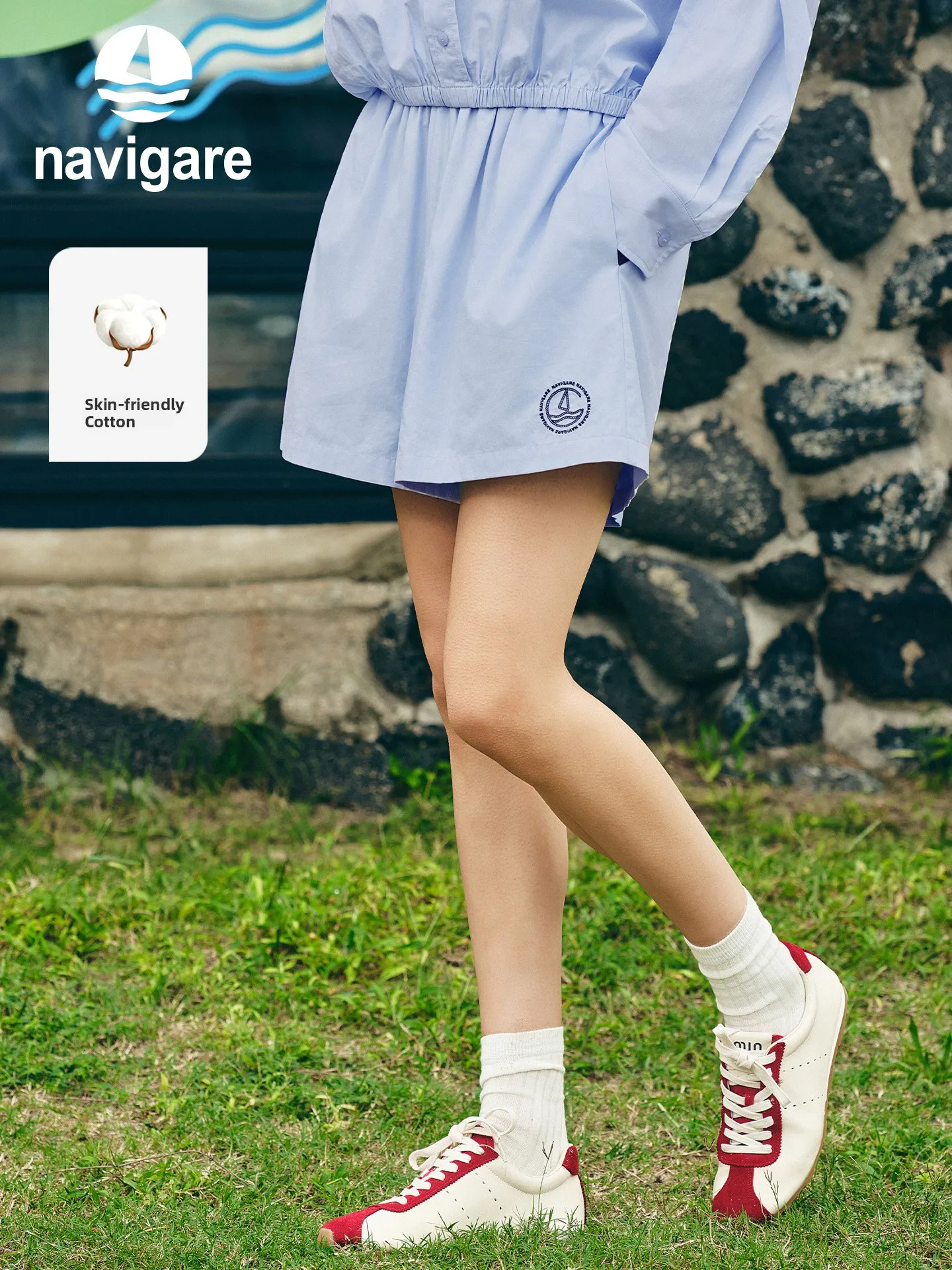 

Женские спортивные шорты Navigare Slim Fit синего цвета, повседневные, свободного кроя, с эластичным поясом, вышивкой и декором в виде лодочек, весна 2026, премиум-класс, модные