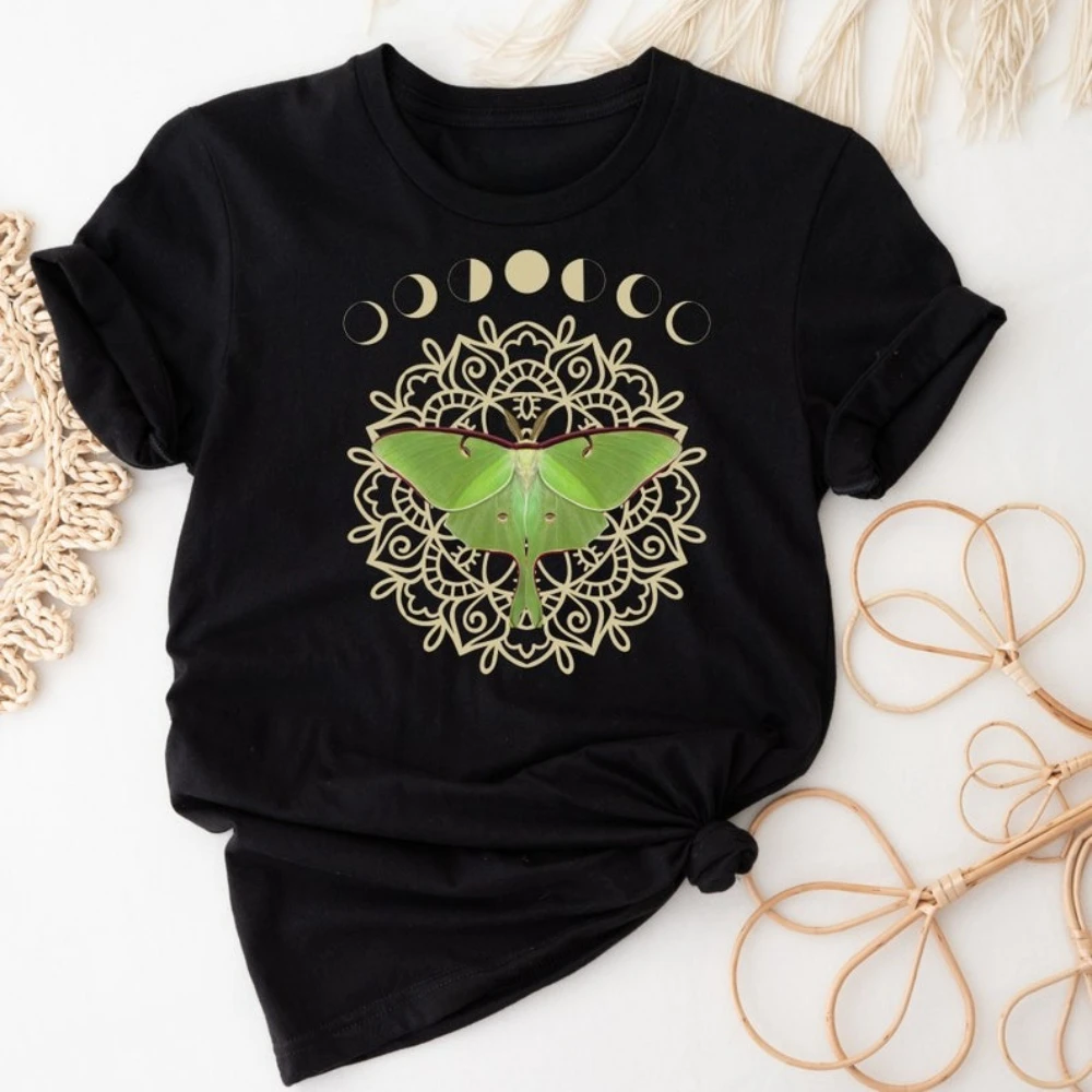 Luna Moth Shirt Moon Phase T-Shirt Celestial Botanical Tee Cottagecore TShirt Goblincore Witchy Clothing Women Cotton Tops