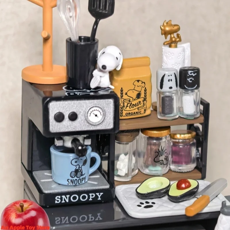 

Коллекционная миниатюрная кухня Rement Snoopy: мини-тостер, мини-аксессуары для еды, декор для кукольного домика для коллекционеров Snoopy