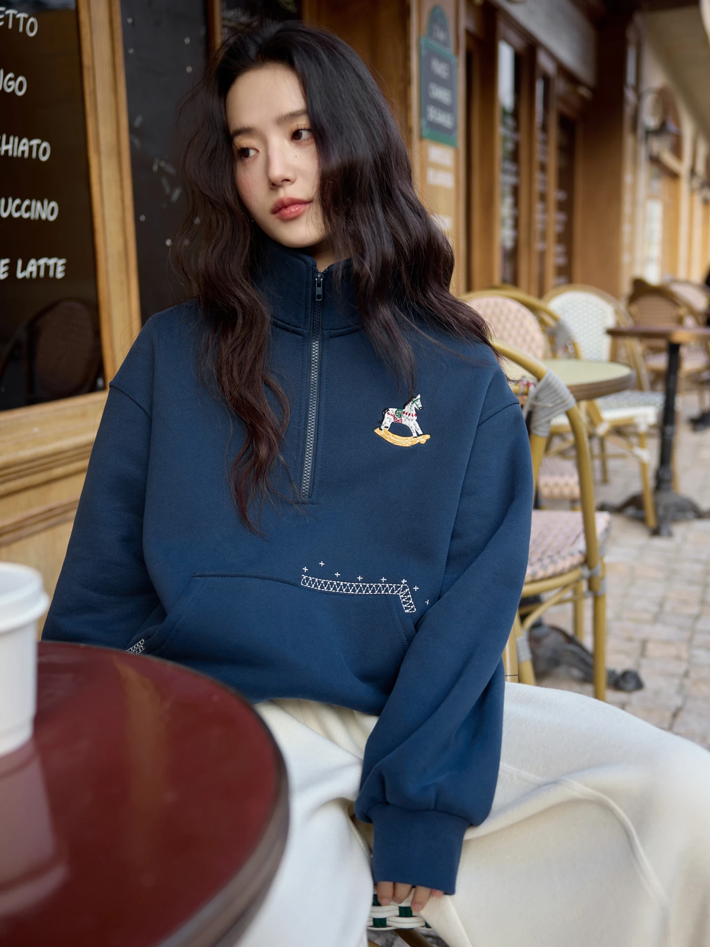 

Синяя асимметричная толстовка с вышивкой, молнией, воротником-стойкой и карманом-кенгуру, женская повседневная одежда из полиэстера, с длинными рукавами